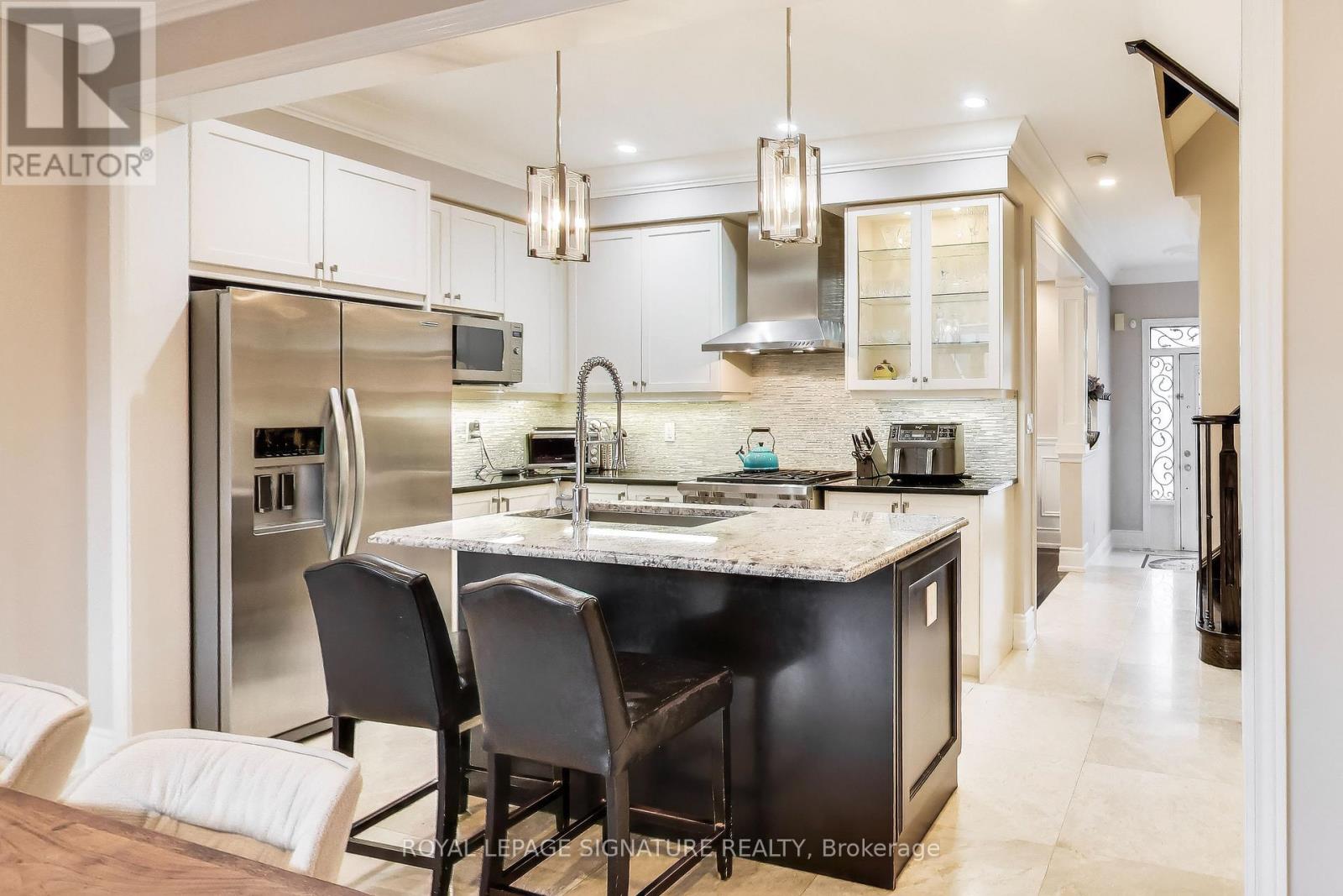 259 Barons Street, Vaughan, Ontario  L4H 3Z3 - Photo 9 - N12994732