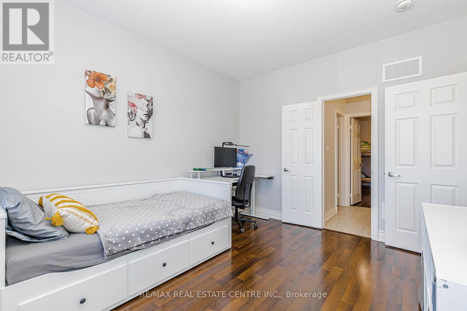 45 Carondale Square, East Gwillimbury, Ontario  L9N 0X6 - Photo 30 - N12994734