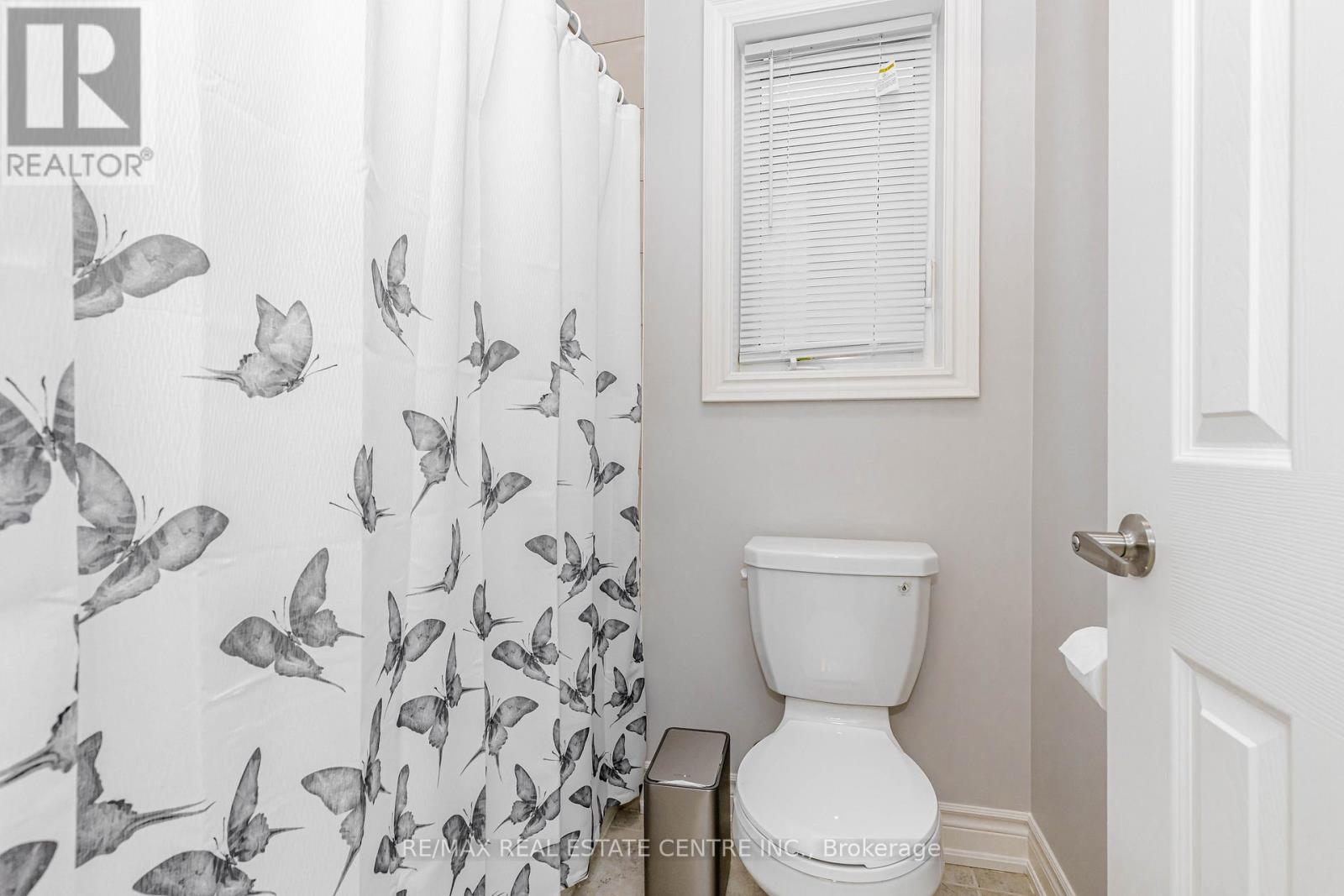 45 Carondale Square, East Gwillimbury, Ontario  L9N 0X6 - Photo 34 - N12994734