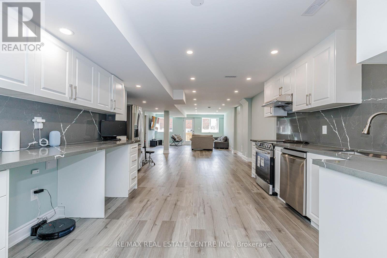 45 Carondale Square, East Gwillimbury, Ontario  L9N 0X6 - Photo 37 - N12994734