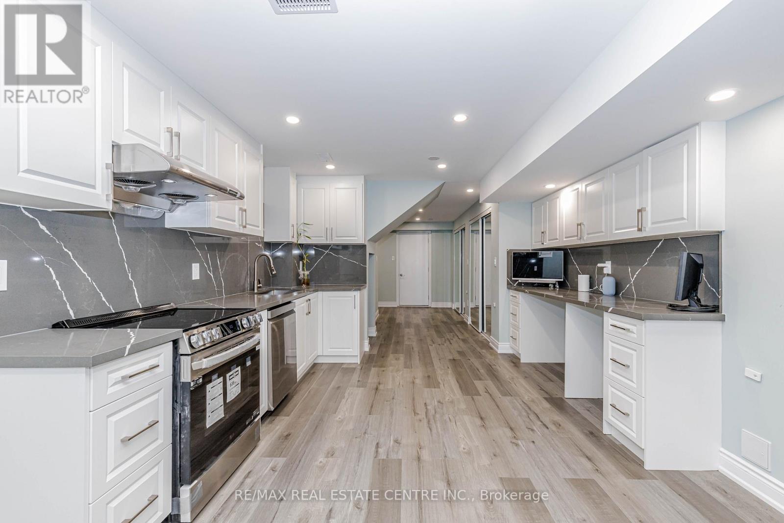 45 Carondale Square, East Gwillimbury, Ontario  L9N 0X6 - Photo 38 - N12994734