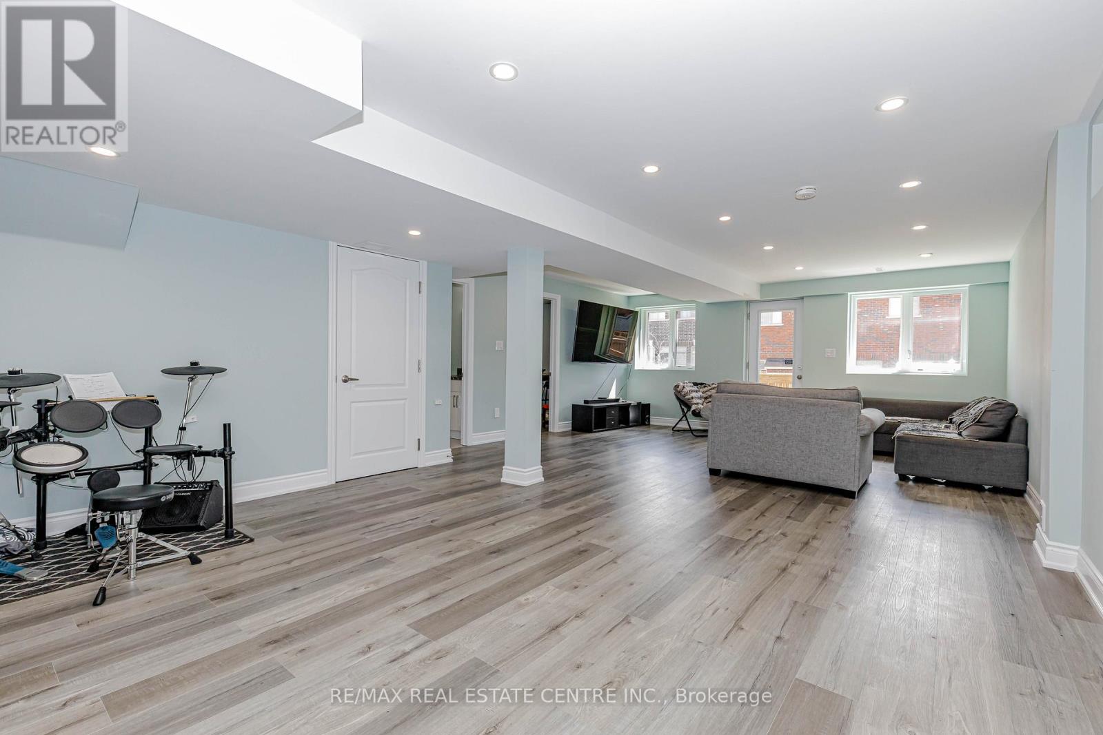 45 Carondale Square, East Gwillimbury, Ontario  L9N 0X6 - Photo 40 - N12994734