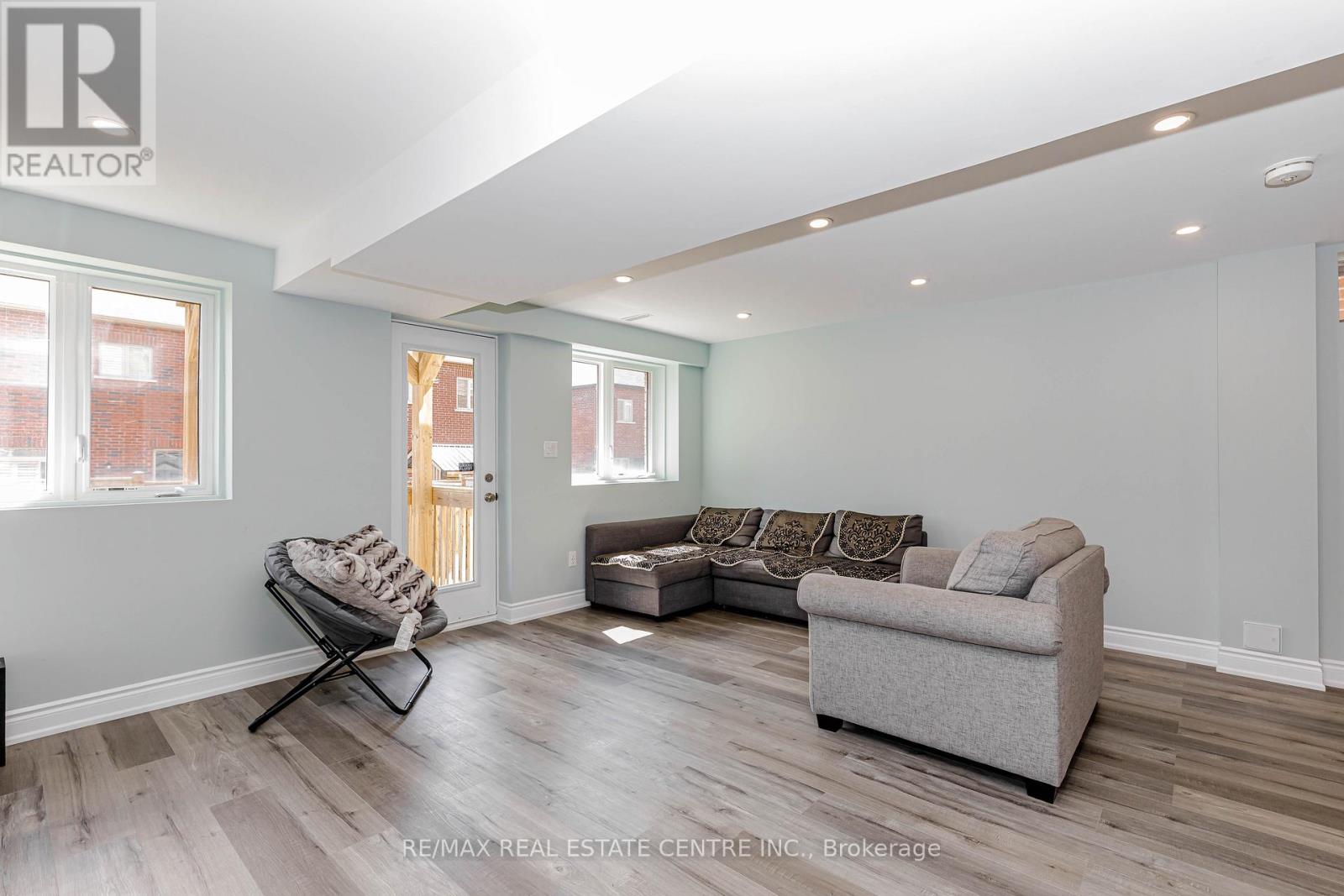 45 Carondale Square, East Gwillimbury, Ontario  L9N 0X6 - Photo 41 - N12994734