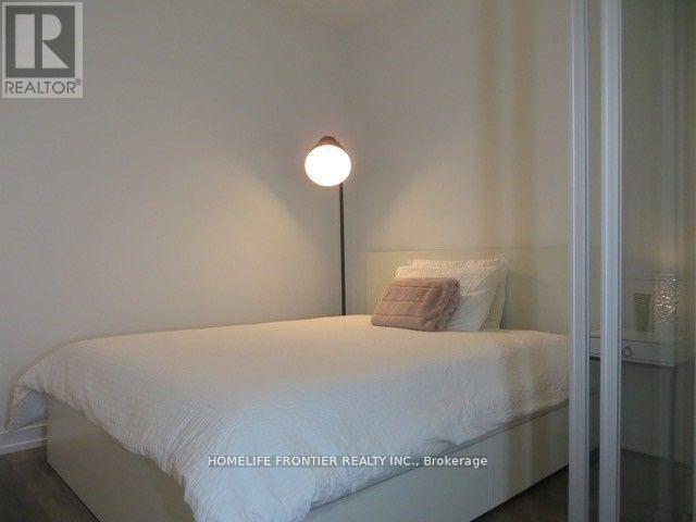 1005 - 950 Portage Parkway, Vaughan, Ontario  L4K 0J7 - Photo 13 - N12994778