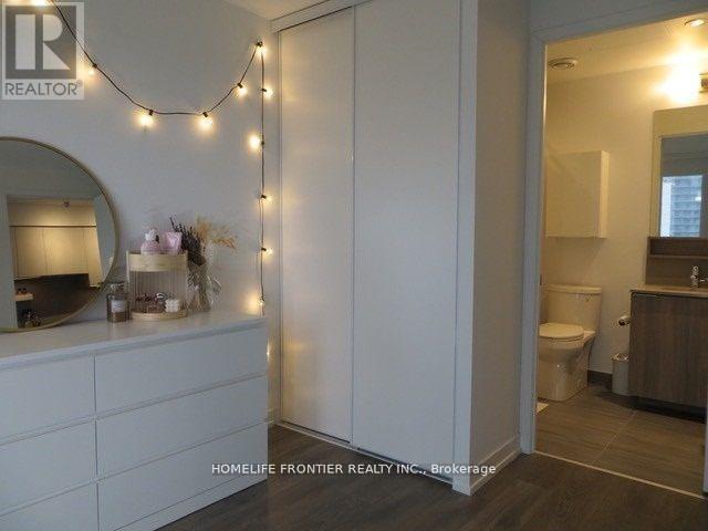 1005 - 950 Portage Parkway, Vaughan, Ontario  L4K 0J7 - Photo 4 - N12994778