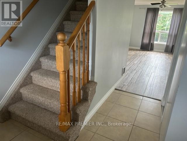 13 Srigley Street, Barrie (Holly), Ontario  L4N 0L9 - Photo 14 - S12994742