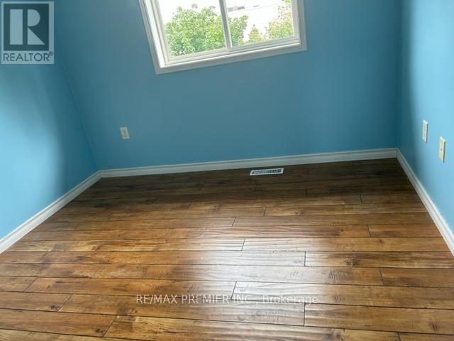 13 Srigley Street, Barrie (Holly), Ontario  L4N 0L9 - Photo 21 - S12994742