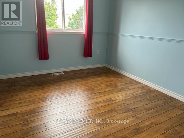 13 Srigley Street, Barrie (Holly), Ontario  L4N 0L9 - Photo 23 - S12994742