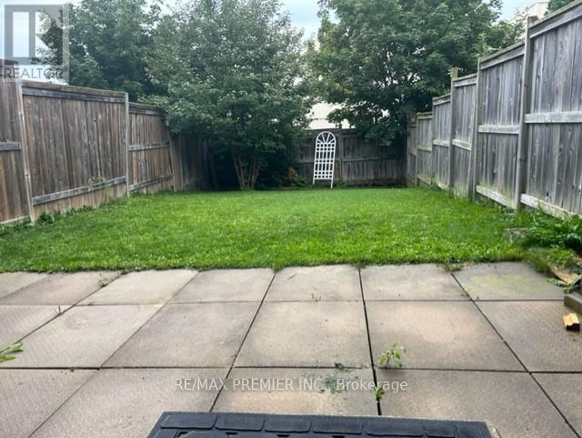 13 Srigley Street, Barrie (Holly), Ontario  L4N 0L9 - Photo 7 - S12994742