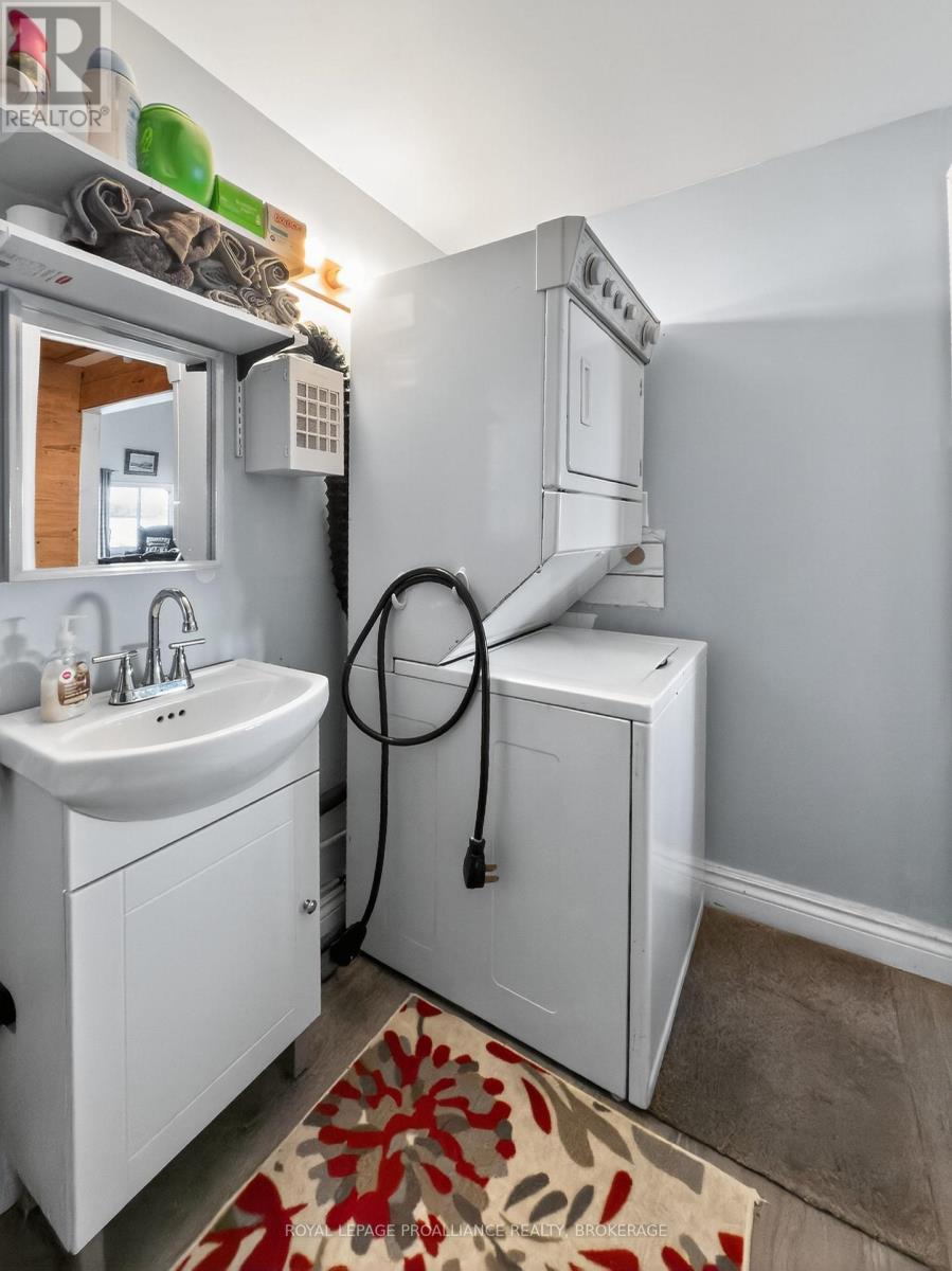 14b Morgan's Point Lane, Frontenac Islands, Ontario K0H 2Y0 - Photo 18 - X12994666