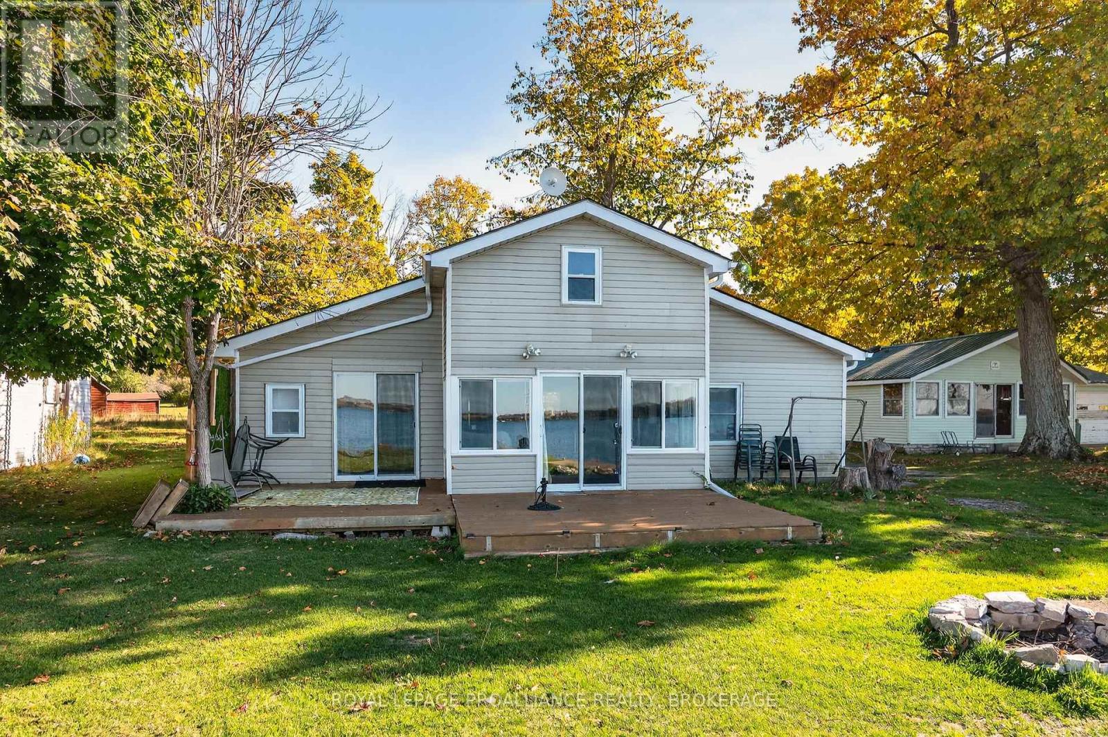 14b Morgan's Point Lane, Frontenac Islands, Ontario K0H 2Y0 - Photo 3 - X12994666