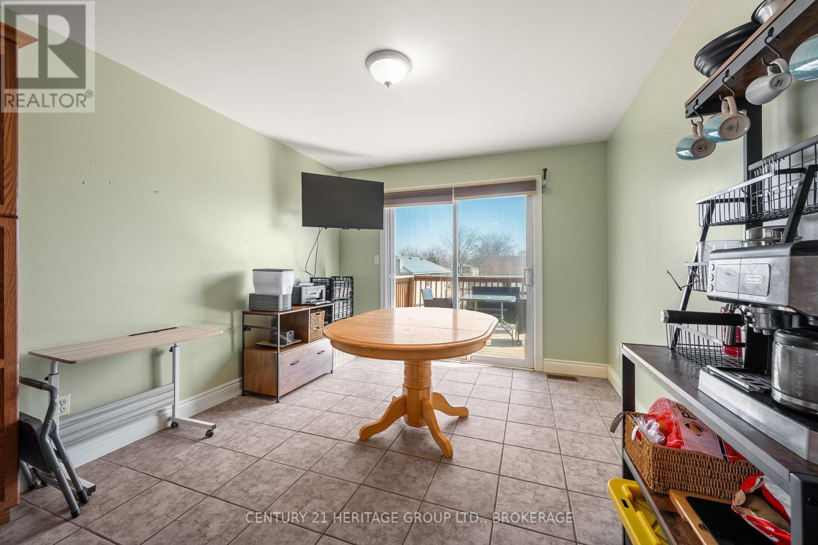 79 Speers Boulevard, Loyalist, Ontario  K7N 1Y8 - Photo 14 - X12994676