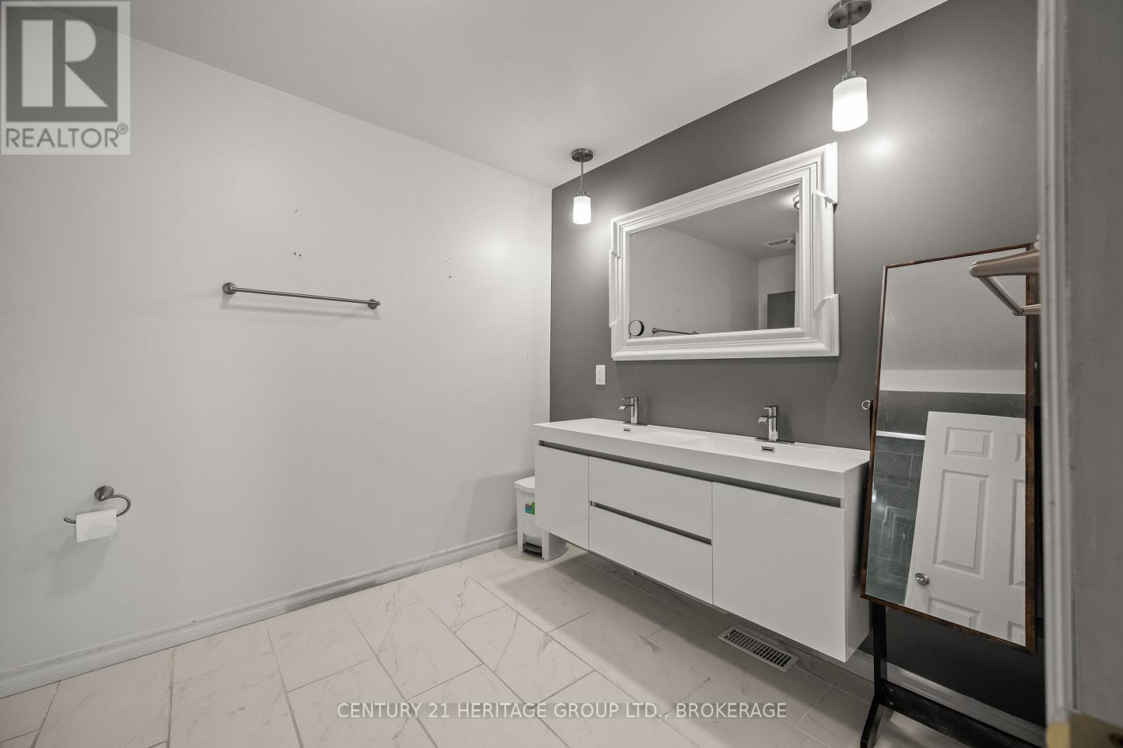 79 Speers Boulevard, Loyalist, Ontario  K7N 1Y8 - Photo 19 - X12994676