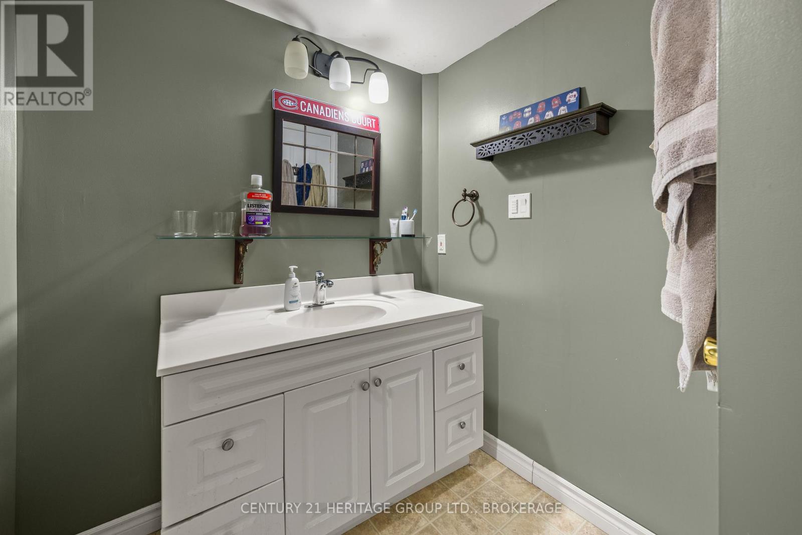 79 Speers Boulevard, Loyalist, Ontario  K7N 1Y8 - Photo 32 - X12994676