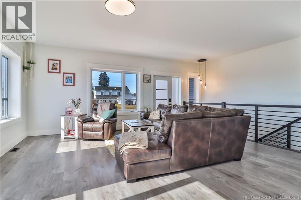 11 Riverside Drive, Petitcodiac, New Brunswick  E4Z 0K7 - Photo 8 - NB137146