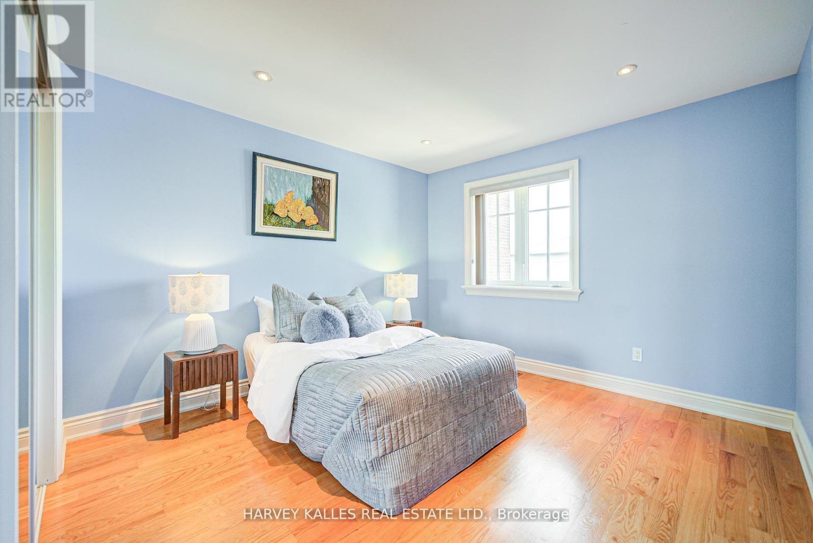 1006 Briar Hill Avenue, Toronto, Ontario  M6B 1M3 - Photo 31 - W12994624