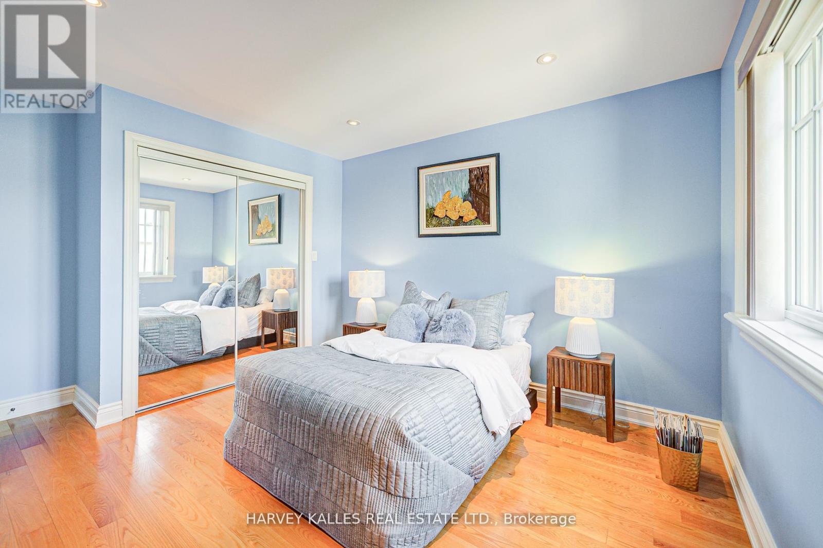 1006 Briar Hill Avenue, Toronto, Ontario  M6B 1M3 - Photo 32 - W12994624