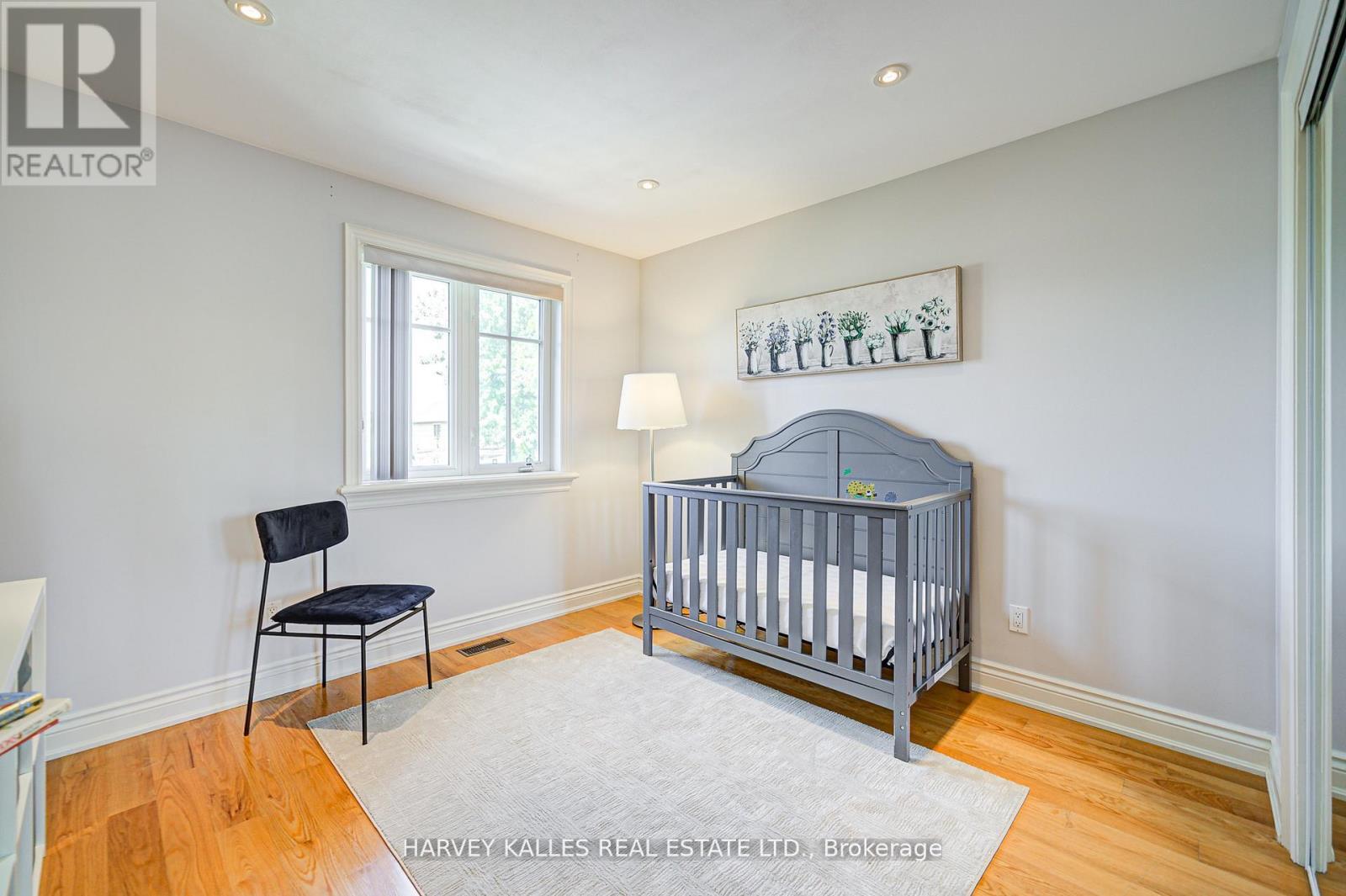 1006 Briar Hill Avenue, Toronto, Ontario  M6B 1M3 - Photo 34 - W12994624