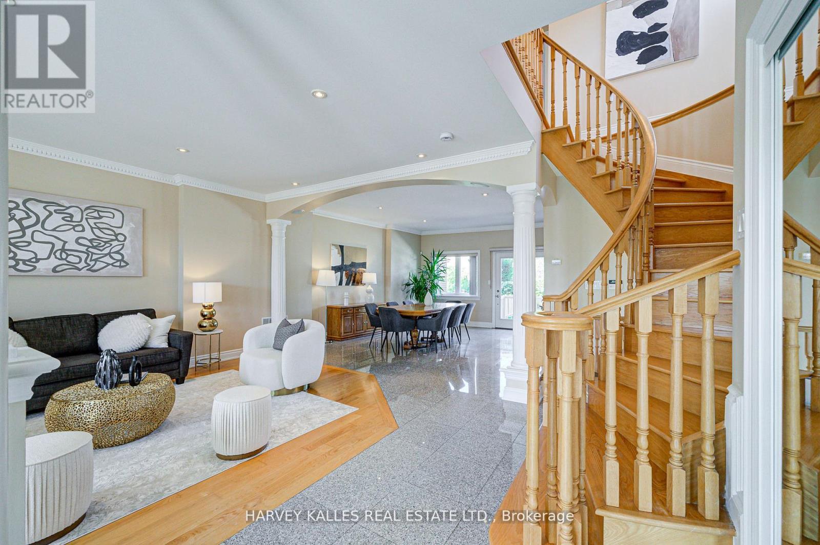 1006 Briar Hill Avenue, Toronto, Ontario  M6B 1M3 - Photo 7 - W12994624