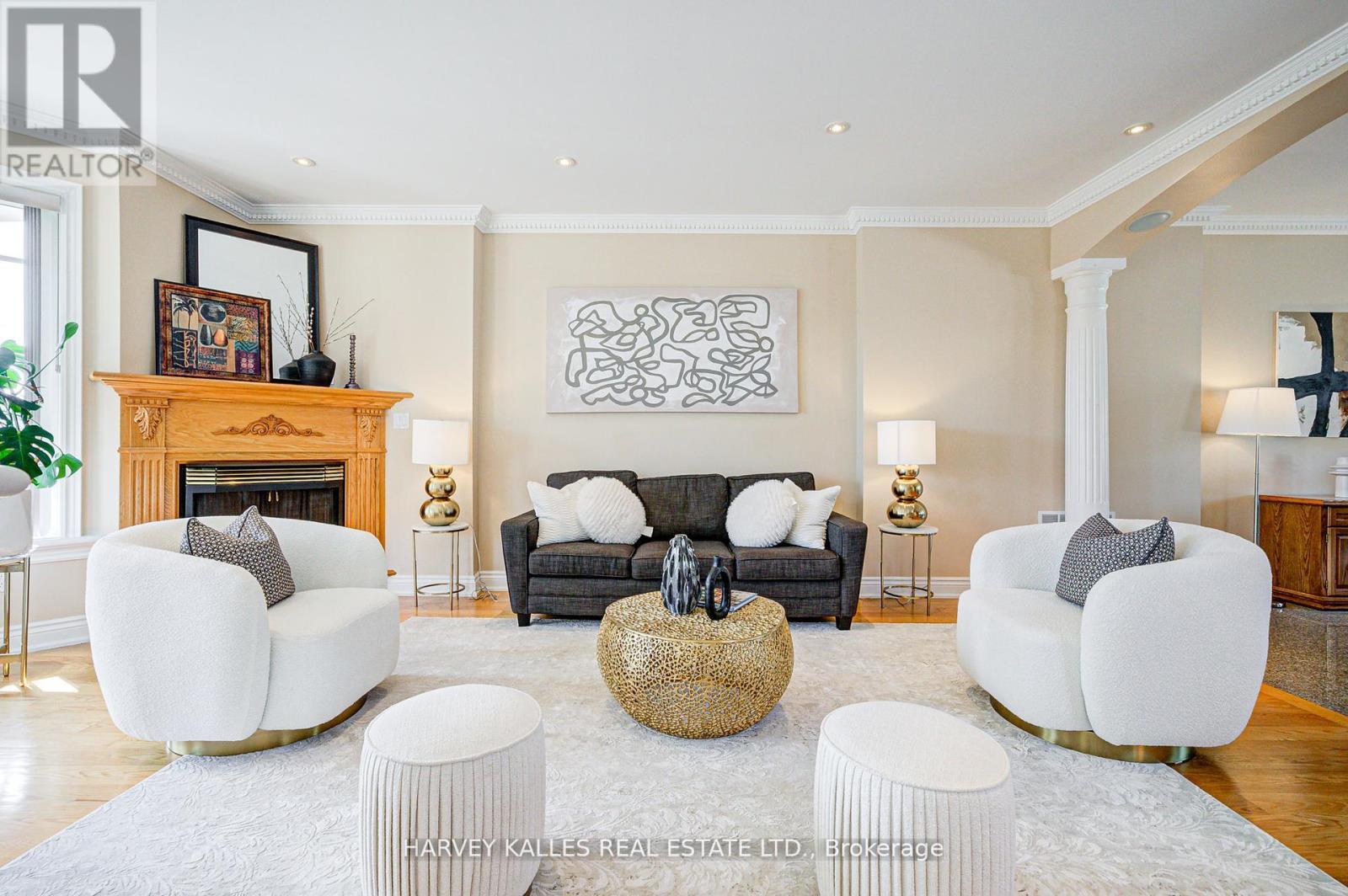 1006 Briar Hill Avenue, Toronto, Ontario  M6B 1M3 - Photo 9 - W12994624