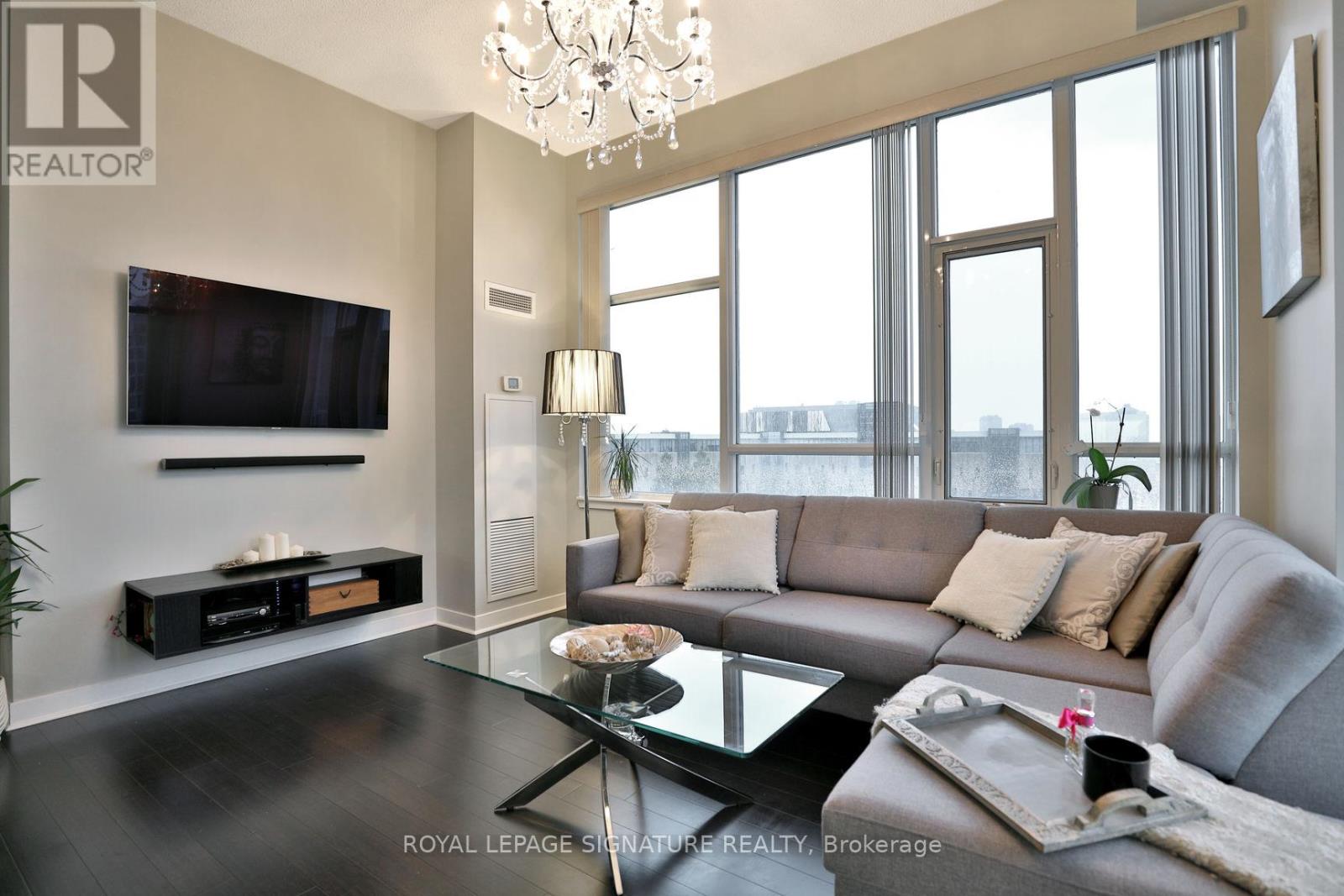 602 - 365 Prince Of Wales Drive, Mississauga, Ontario  L5B 0G6 - Photo 9 - W12994650