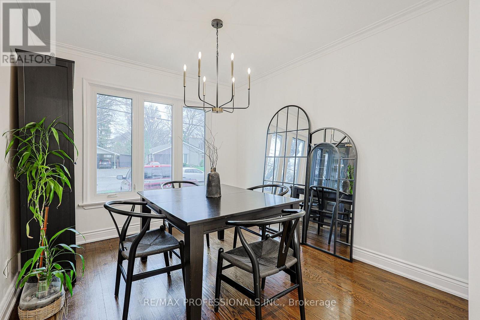 19 Sealcove Drive, Toronto, Ontario  M9C 2C3 - Photo 12 - W12994660