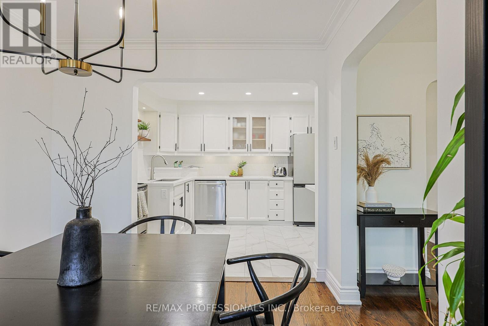 19 Sealcove Drive, Toronto, Ontario  M9C 2C3 - Photo 14 - W12994660