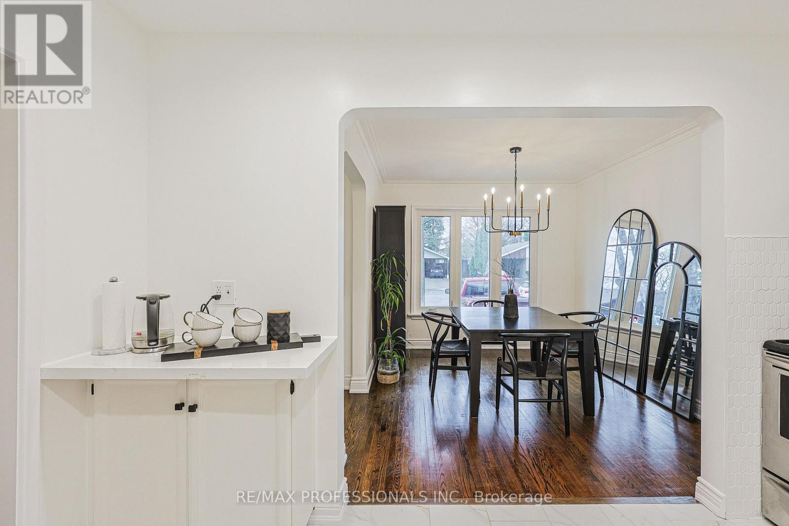 19 Sealcove Drive, Toronto, Ontario  M9C 2C3 - Photo 19 - W12994660