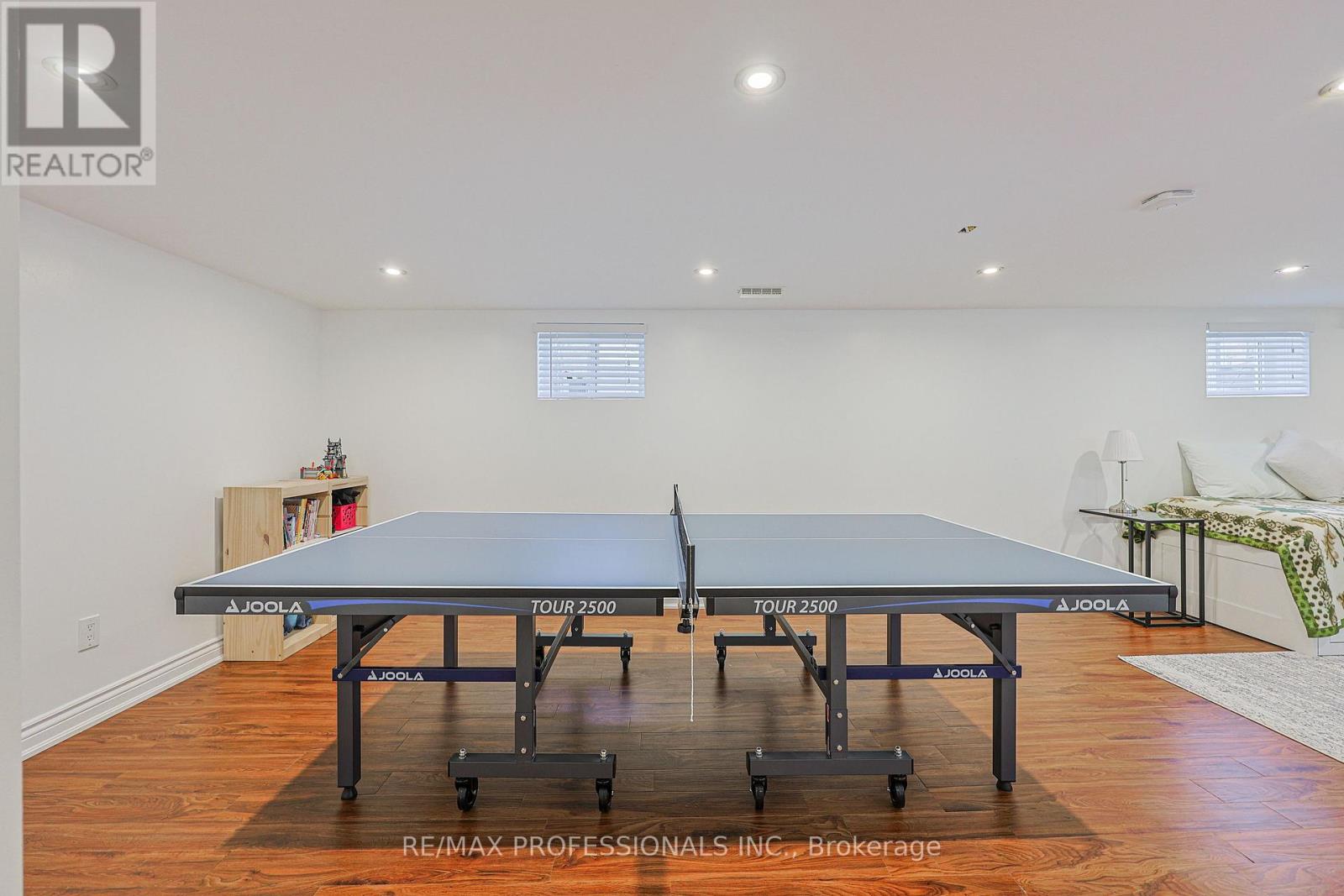 19 Sealcove Drive, Toronto, Ontario  M9C 2C3 - Photo 36 - W12994660