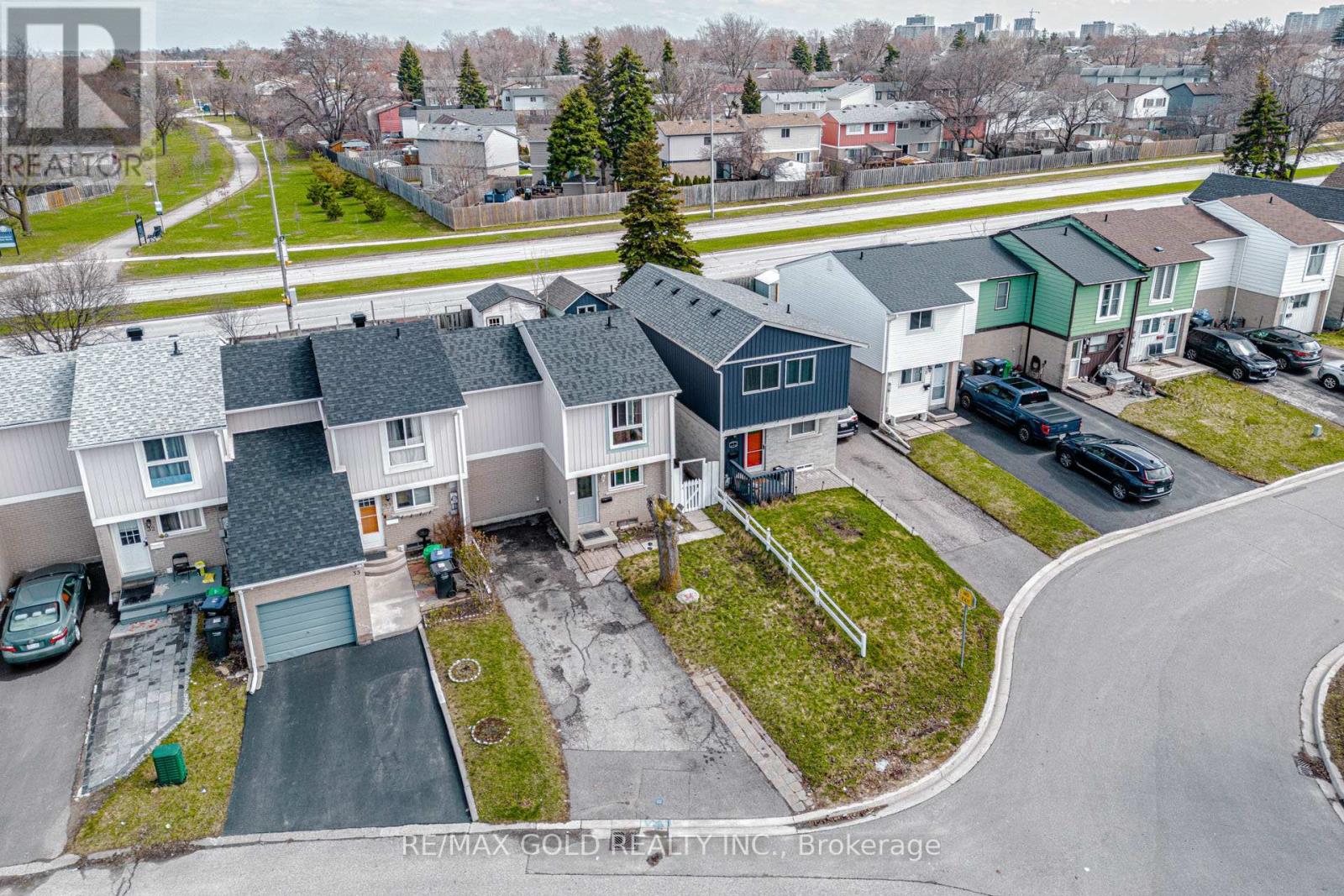 34 JACKMAN DRIVE, Brampton, Ontario