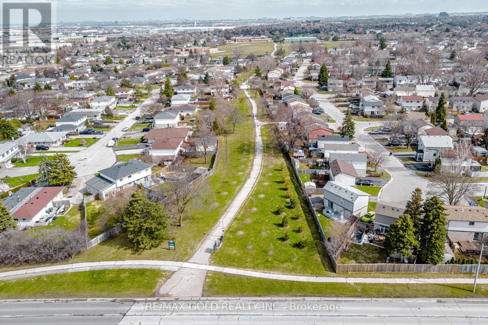 34 Jackman Drive, Brampton, Ontario  L6S 2L7 - Photo 18 - W12994664