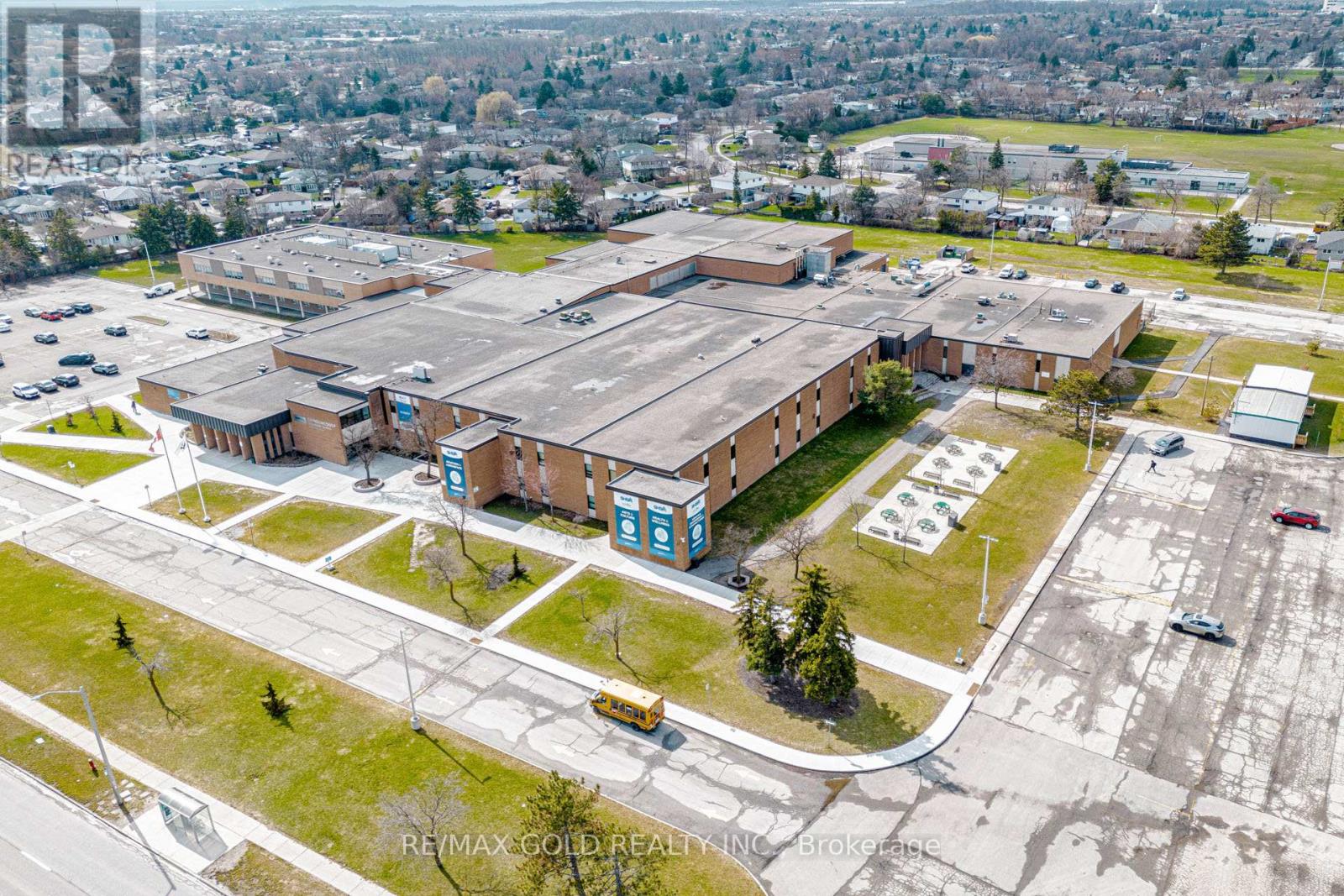 34 Jackman Drive, Brampton, Ontario  L6S 2L7 - Photo 20 - W12994664