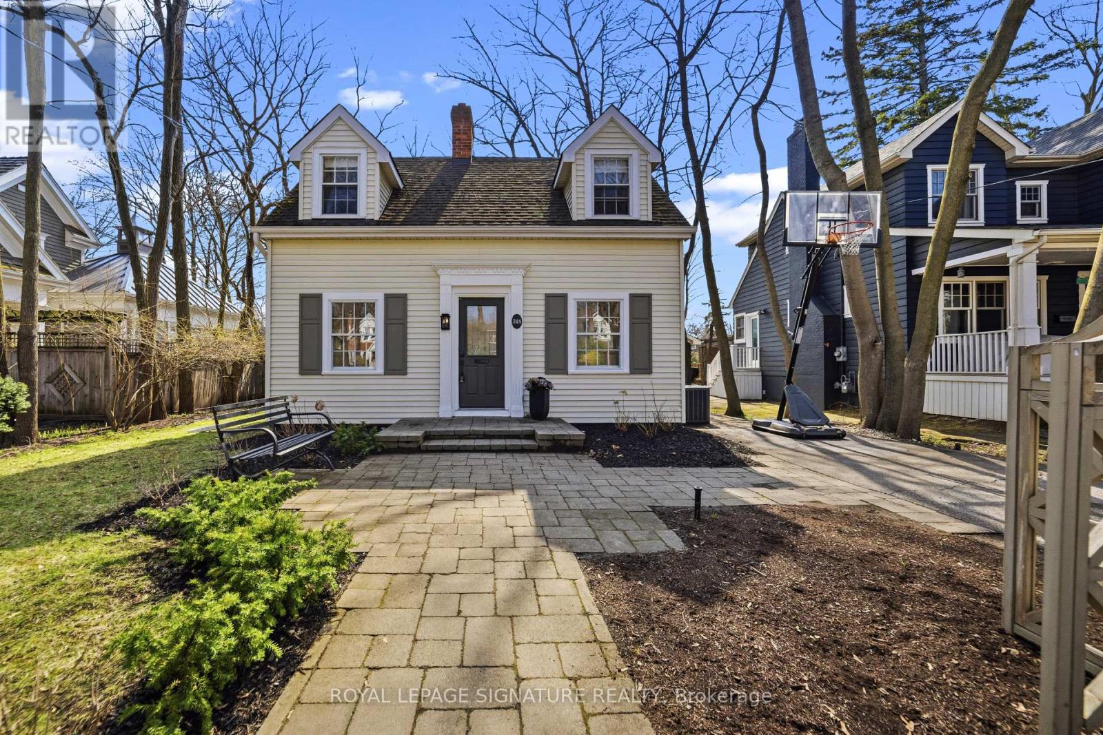 348 DOUGLAS AVENUE, Oakville, Ontario