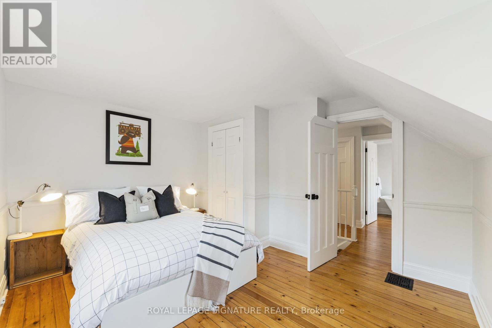 348 Douglas Avenue, Oakville, Ontario  L6J 3S6 - Photo 20 - W12994708