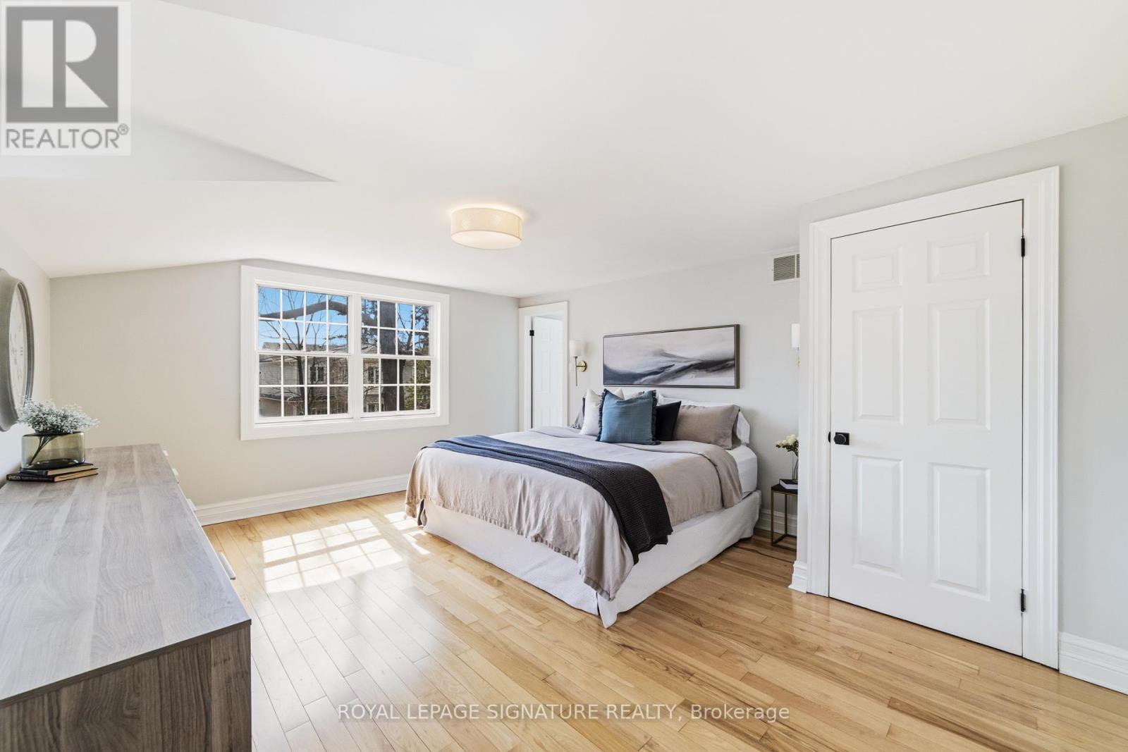 348 Douglas Avenue, Oakville, Ontario  L6J 3S6 - Photo 25 - W12994708