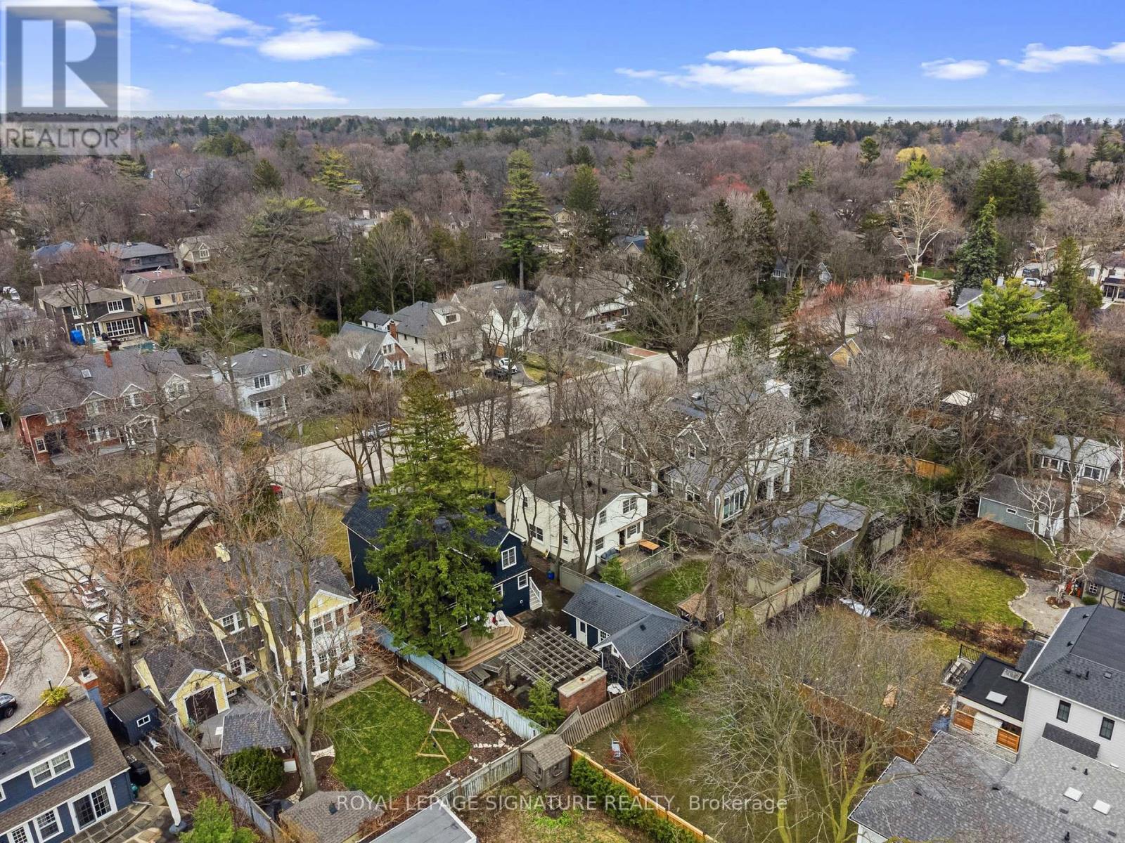 348 Douglas Avenue, Oakville, Ontario  L6J 3S6 - Photo 38 - W12994708