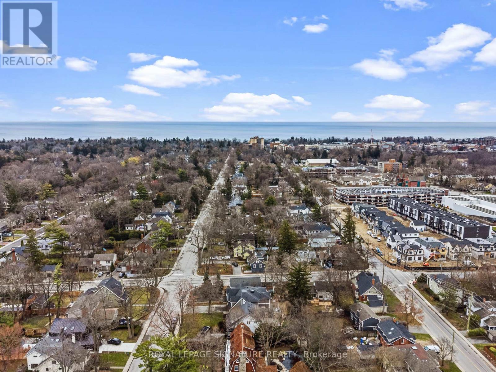 348 Douglas Avenue, Oakville, Ontario  L6J 3S6 - Photo 42 - W12994708