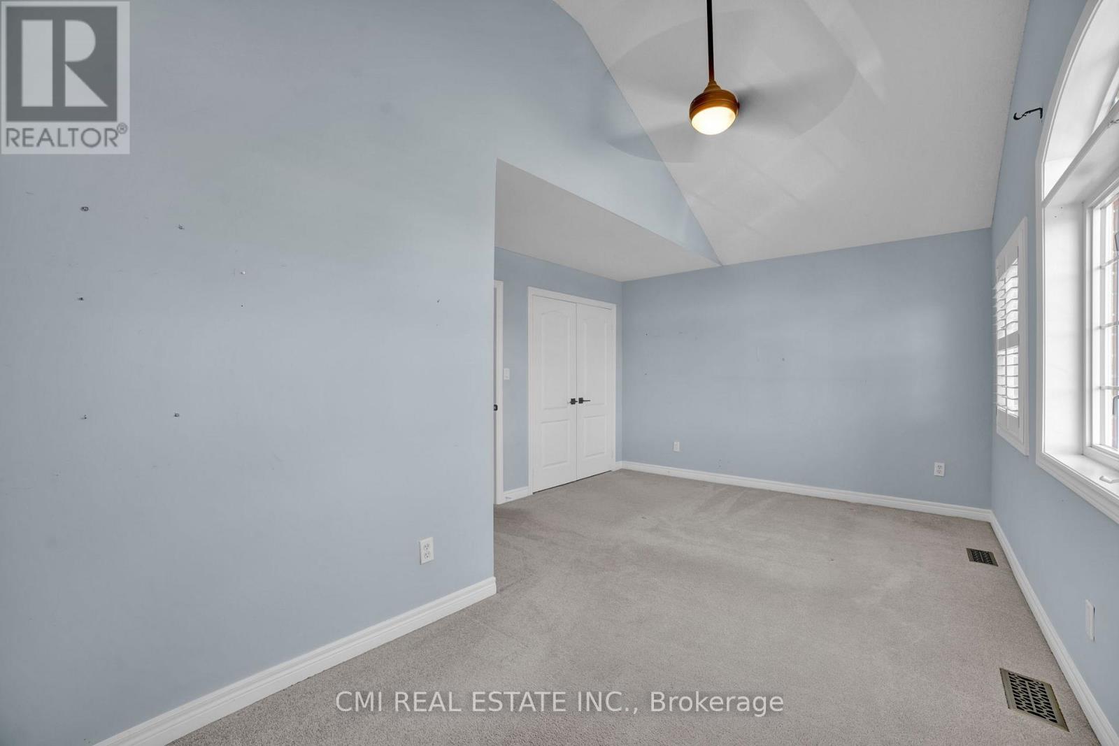 2171 Jardine Crescent, Burlington, Ontario  L7L 7K1 - Photo 21 - W12994716