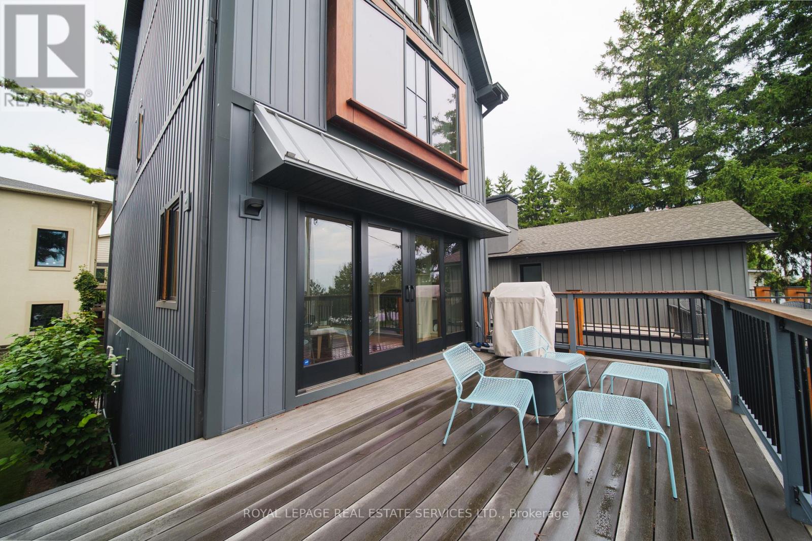 2331 Ontario Street, Oakville, Ontario  L6L 1A5 - Photo 10 - W12994760