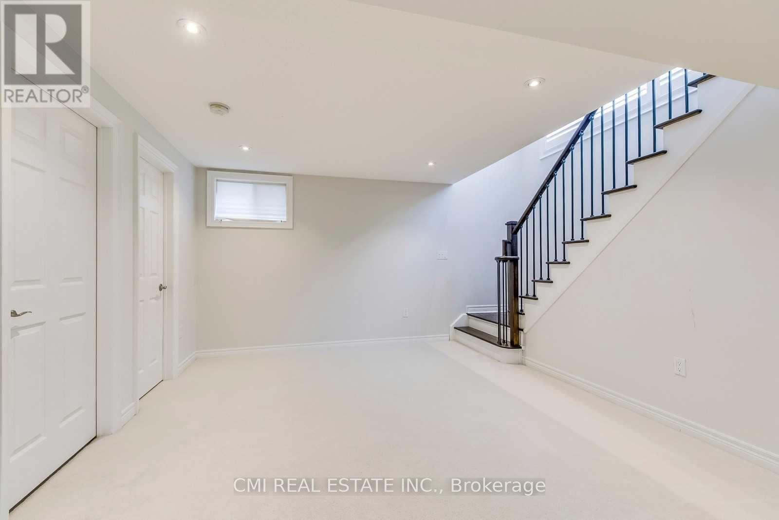 46 Losino Street, Caledon, Ontario  L7C 3N4 - Photo 32 - W12994766