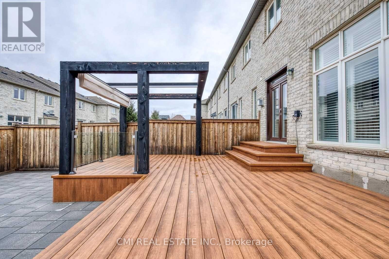 46 Losino Street, Caledon, Ontario  L7C 3N4 - Photo 35 - W12994766