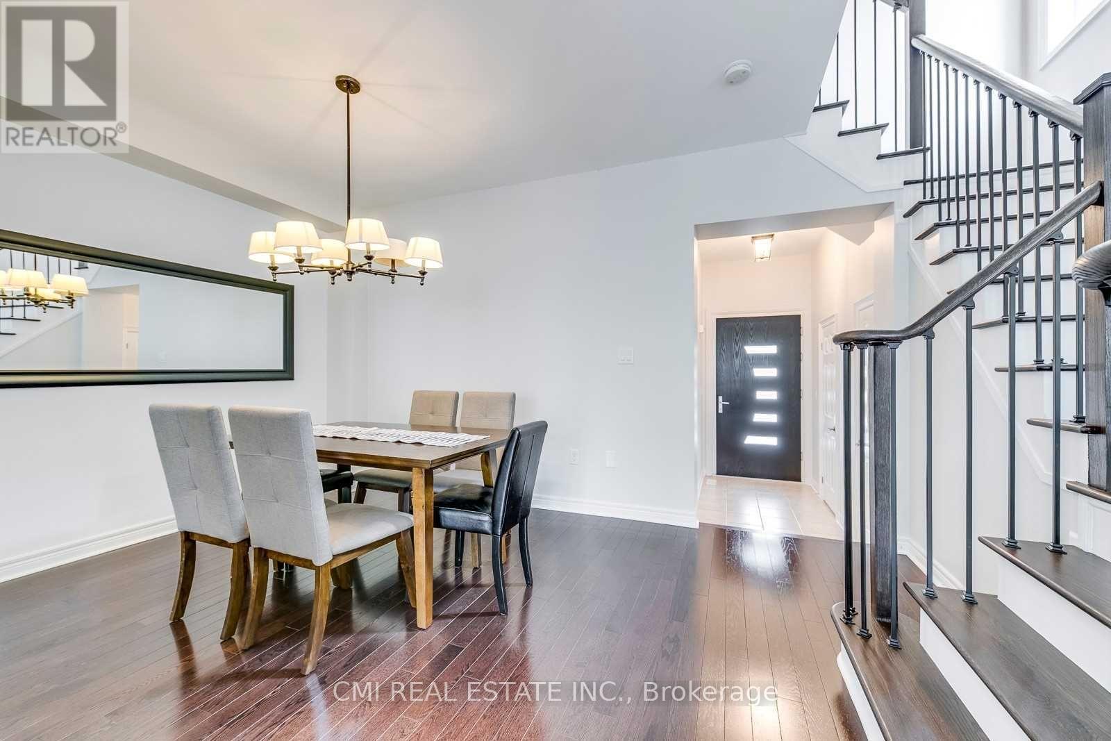 46 Losino Street, Caledon, Ontario  L7C 3N4 - Photo 7 - W12994766