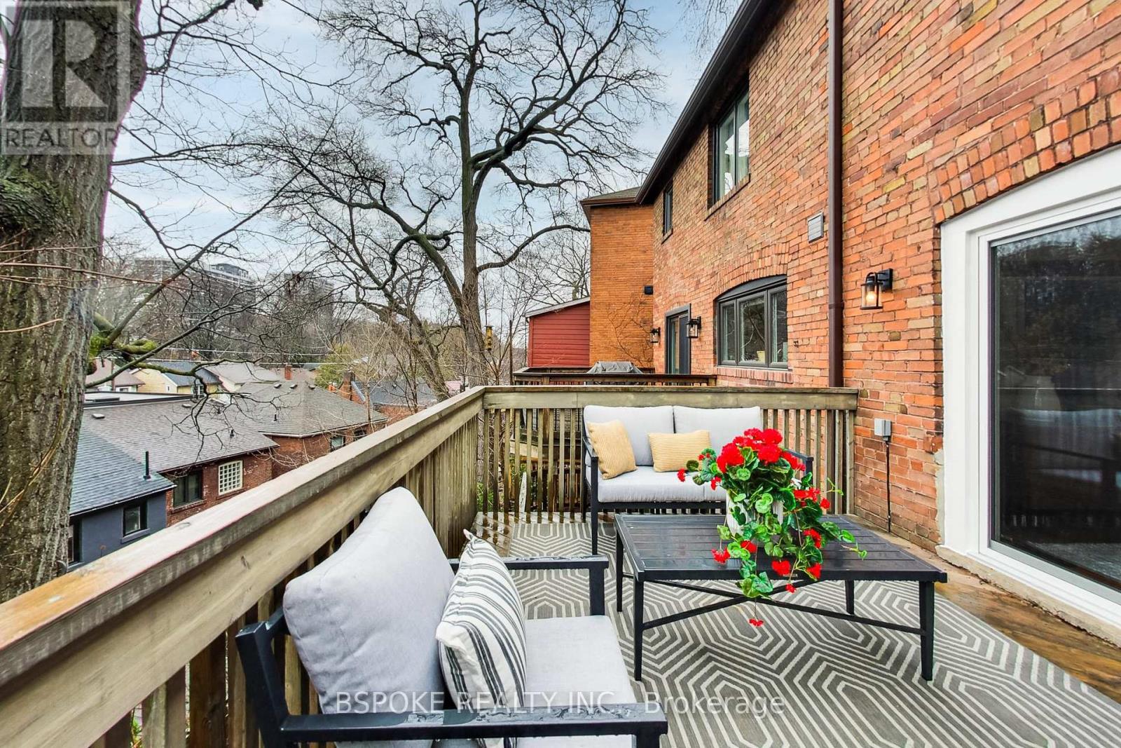 75 Evelyn Avenue, Toronto, Ontario  M6P 2Z2 - Photo 10 - W12994854