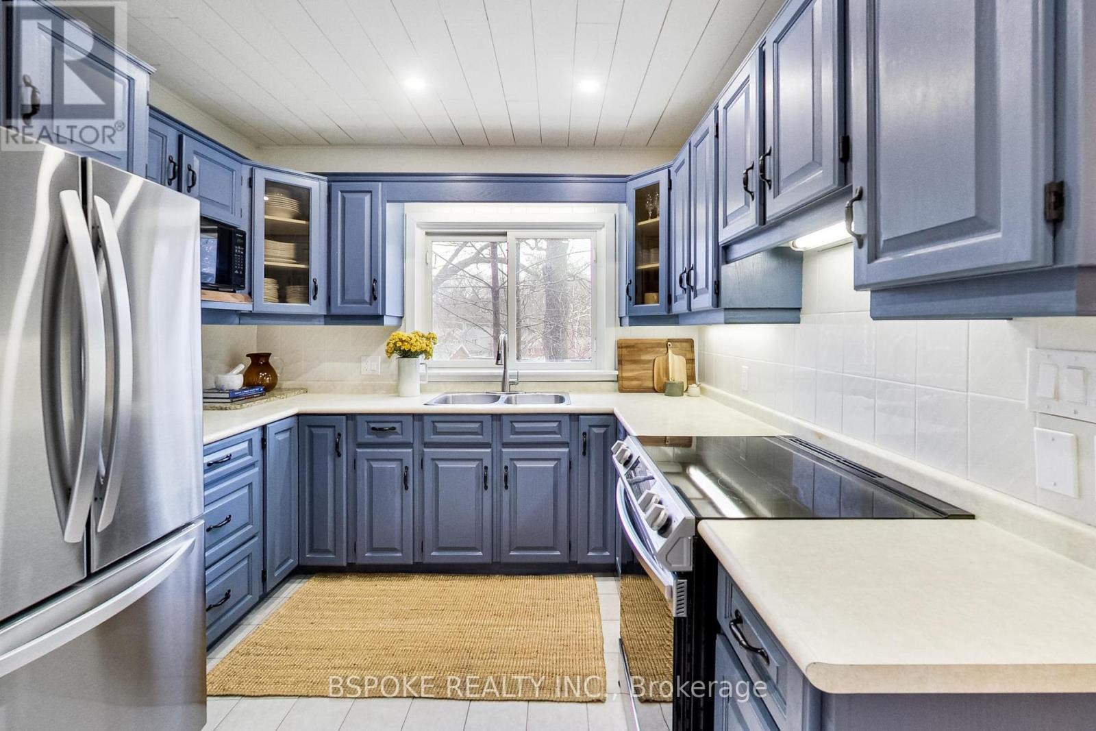 75 Evelyn Avenue, Toronto, Ontario  M6P 2Z2 - Photo 14 - W12994854