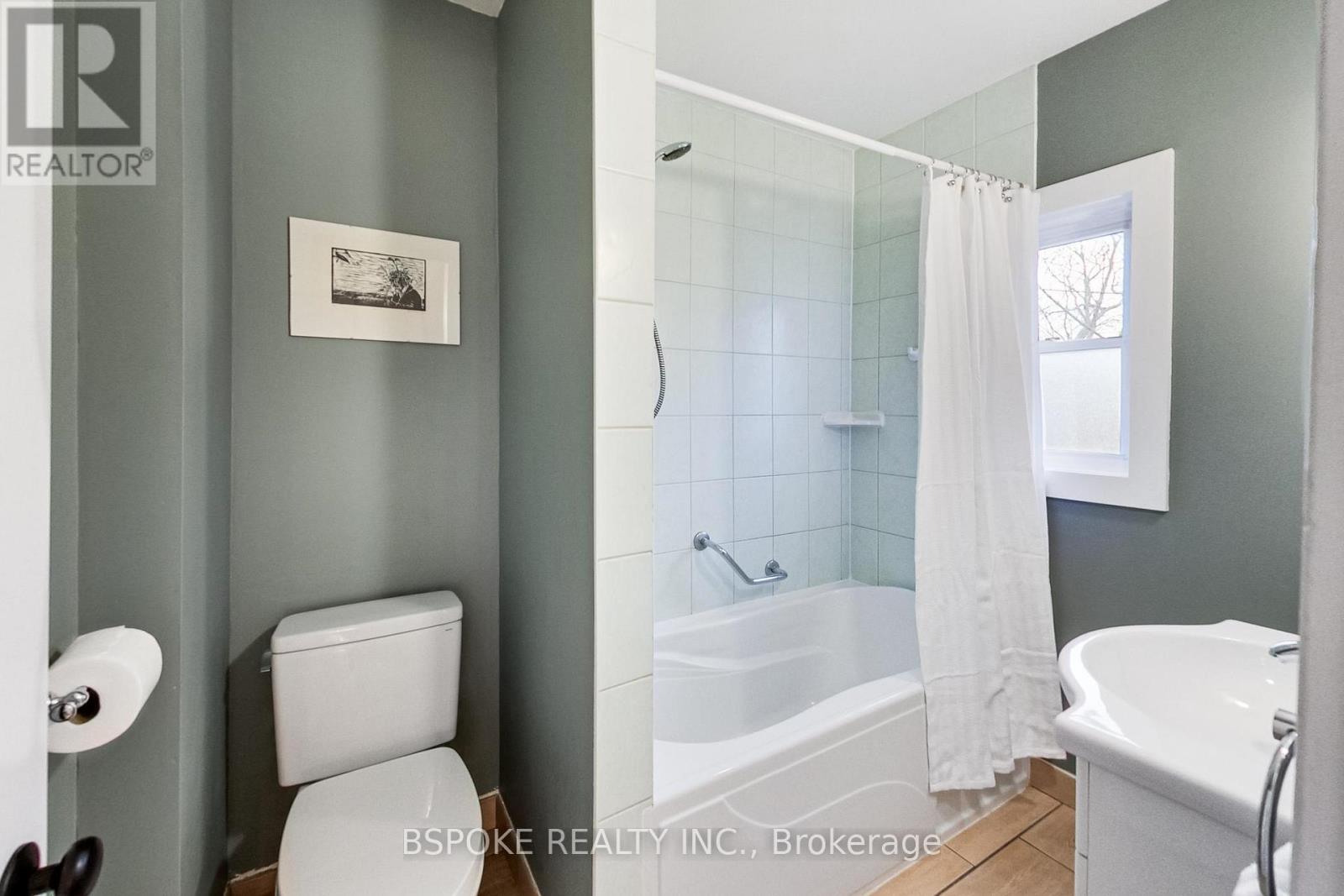 75 Evelyn Avenue, Toronto, Ontario  M6P 2Z2 - Photo 15 - W12994854