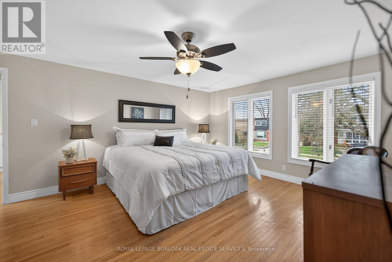 2387 Maryvale Court, Burlington, Ontario  L7P 2P1 - Photo 21 - W12994858