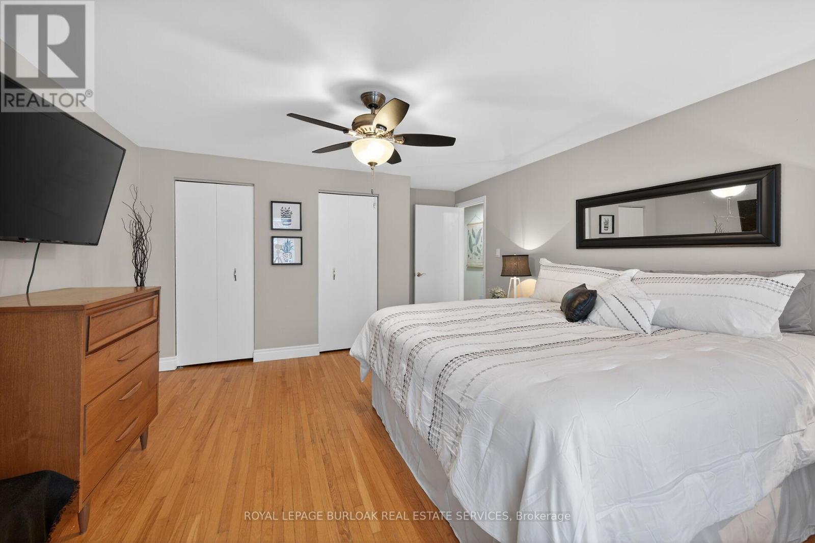 2387 Maryvale Court, Burlington, Ontario  L7P 2P1 - Photo 22 - W12994858