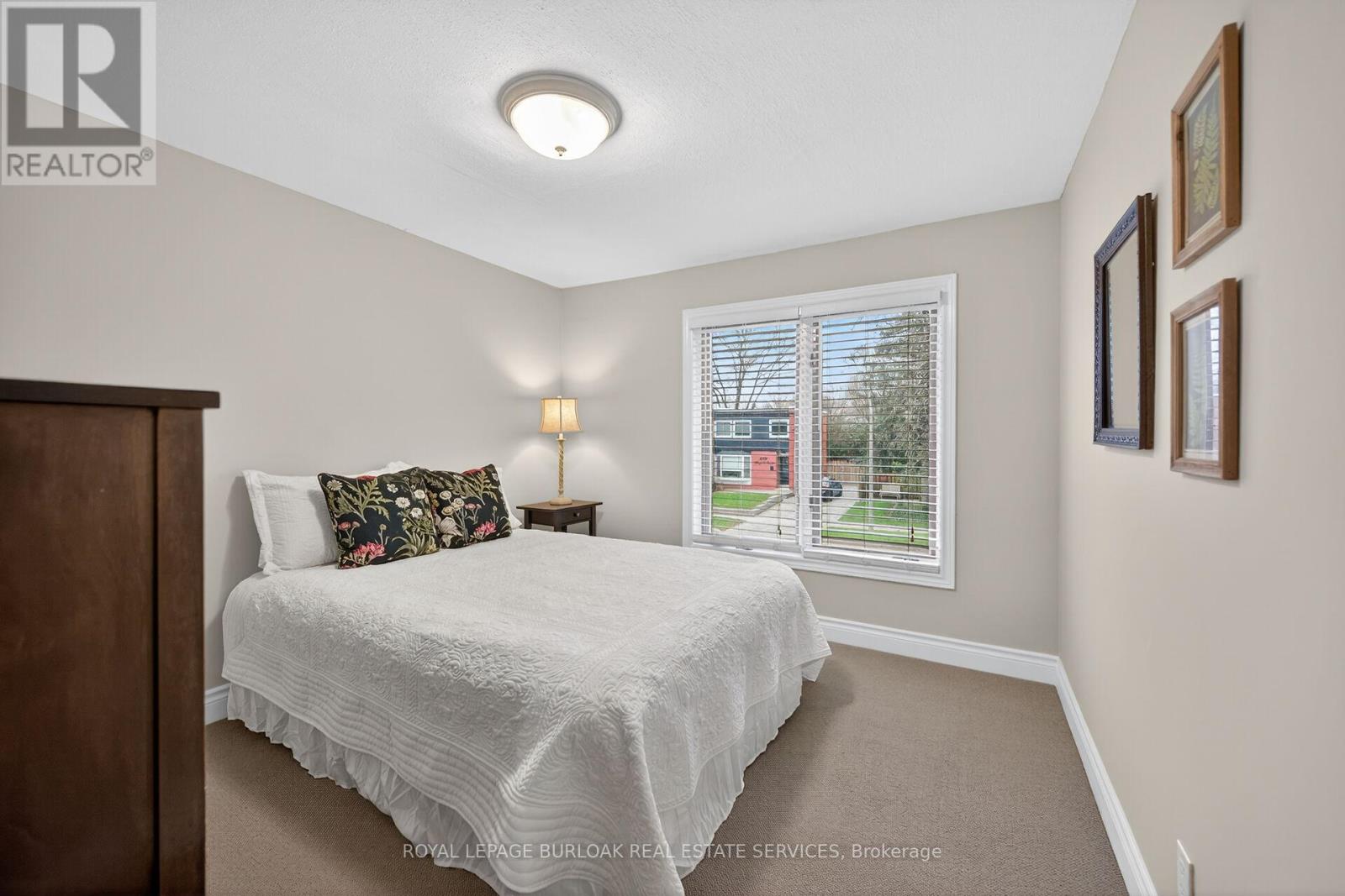 2387 Maryvale Court, Burlington, Ontario  L7P 2P1 - Photo 23 - W12994858