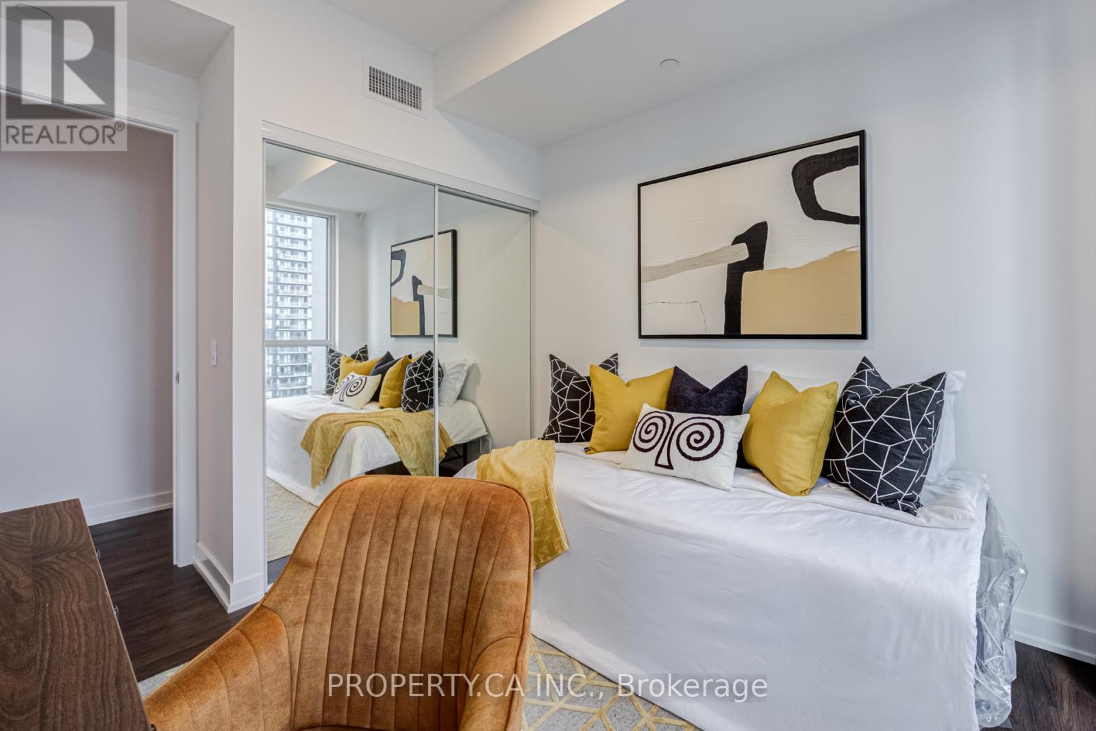 1501 - 10 Park Lawn Road, Toronto, Ontario  M8V 0H9 - Photo 13 - W12994876