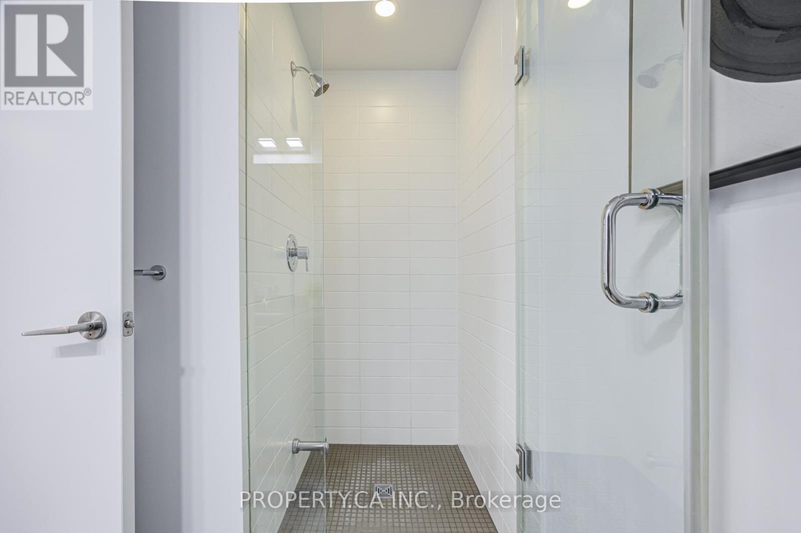 1501 - 10 Park Lawn Road, Toronto, Ontario  M8V 0H9 - Photo 15 - W12994876